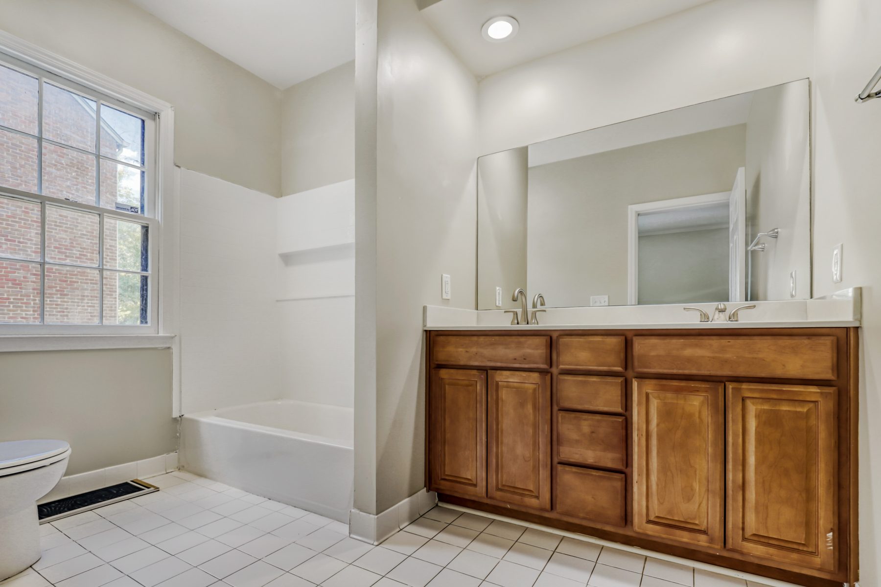 Bathroom detail